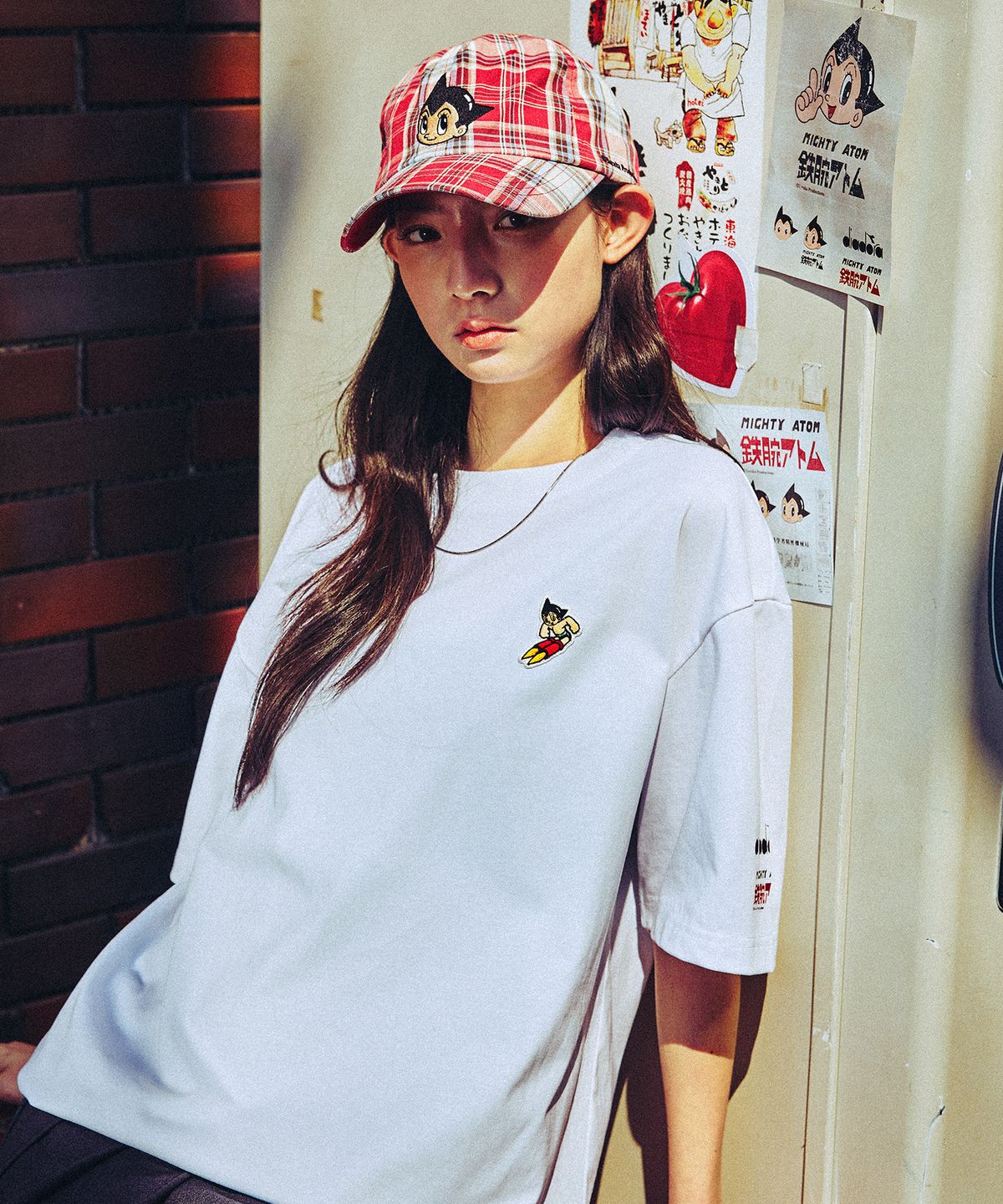 디아도라(diadora) 아톰 스몰 로고 반팔 티셔츠 WHITE