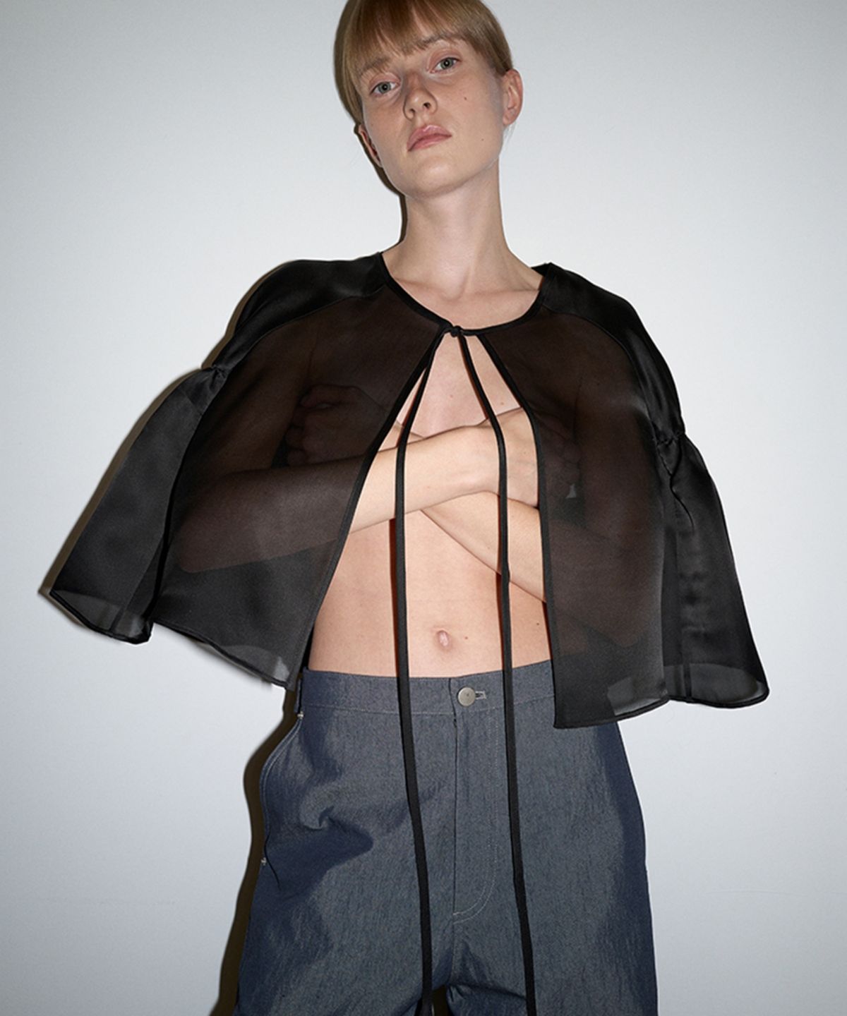 더룸(THELOOM) SILK CAPE_BLACK
