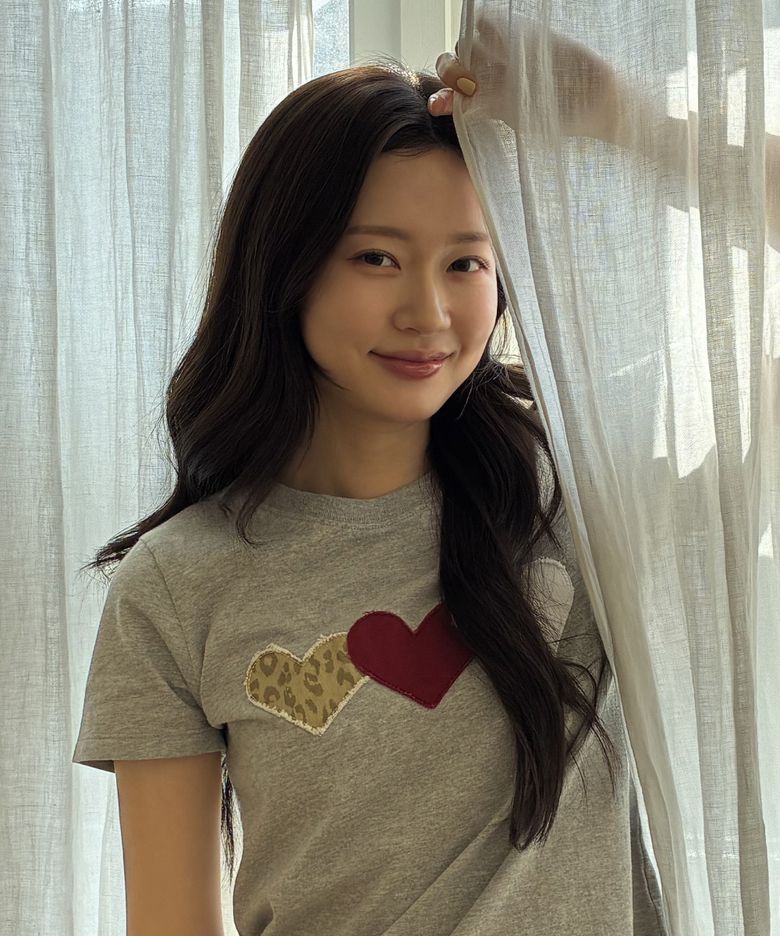 Leopard Point Heart Patch Cotton T-shirt Gray