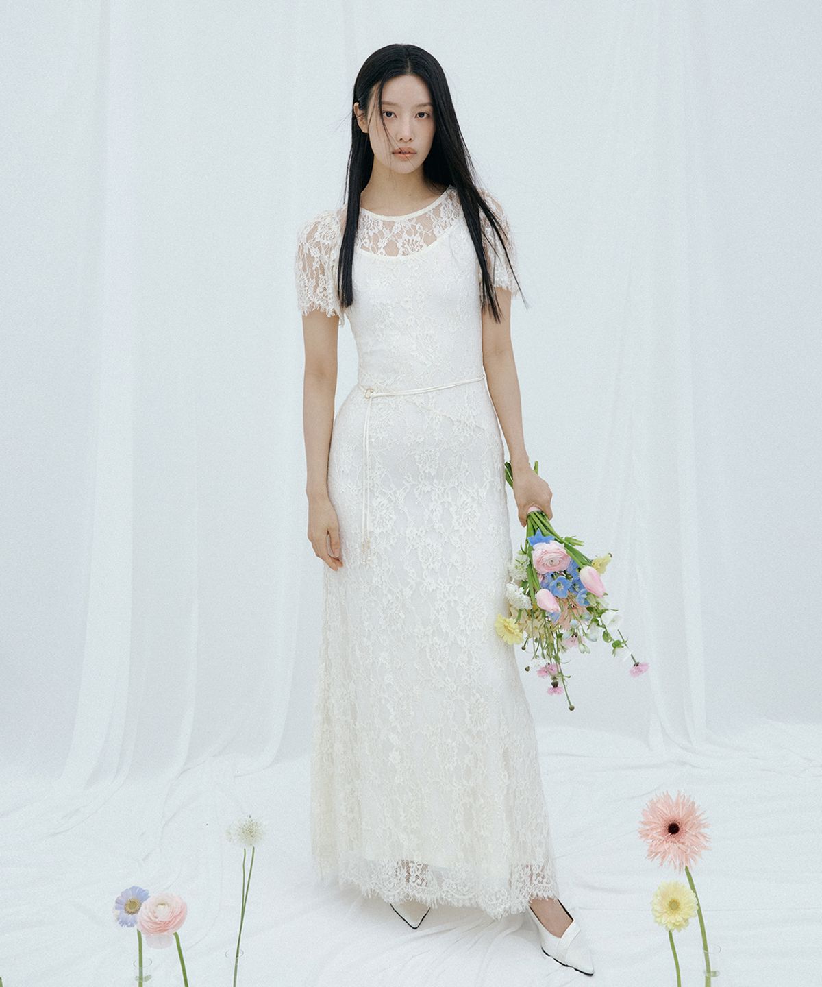 루시르주(LUCIR ZU) Della Lace Dress & Signature Pearl Belt Set (cream)