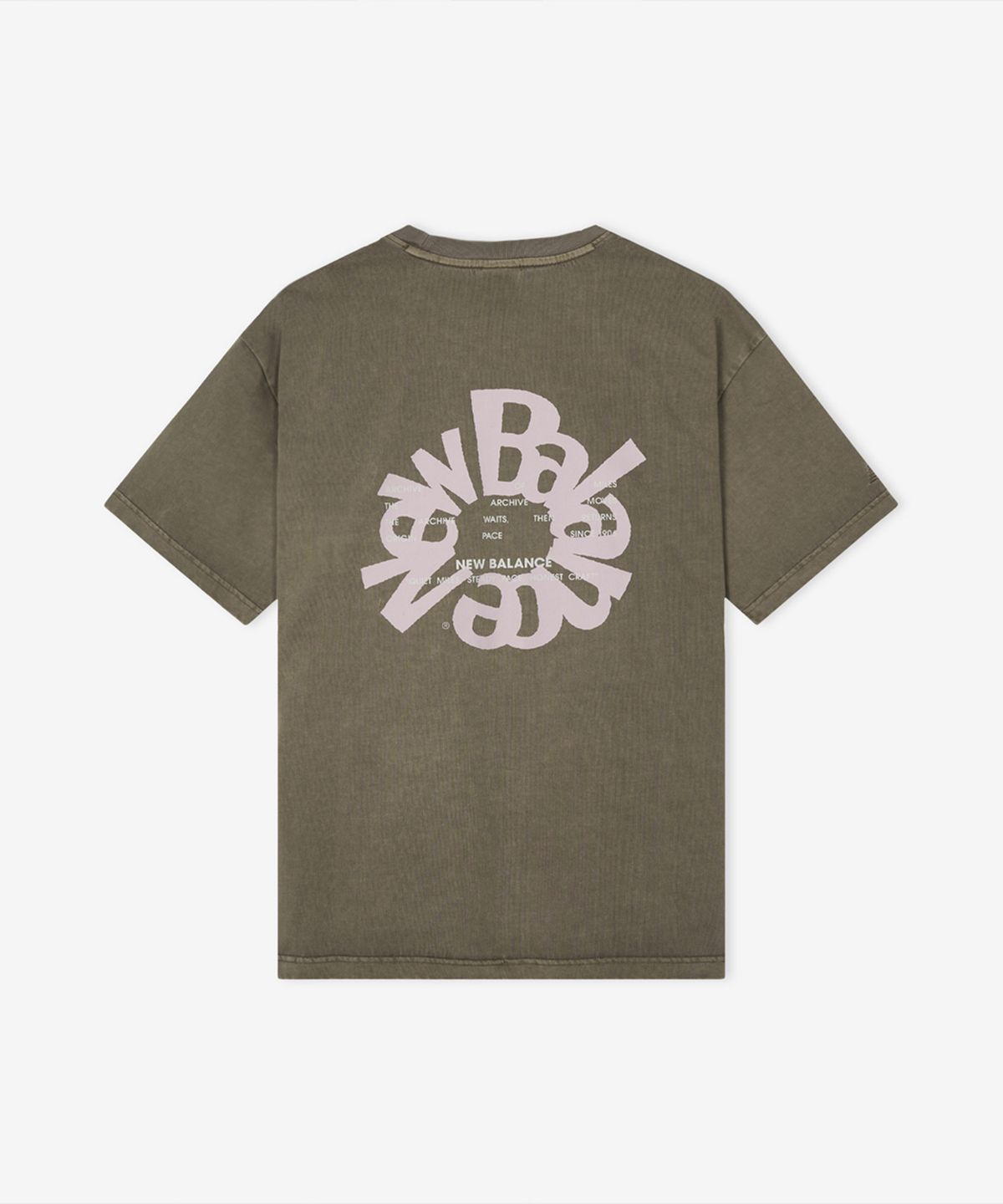 뉴발란스(NEW BALANCE) NBNEG2A083 / UNI Archive Pace Circle 반팔티 (GRAY KHAKI)