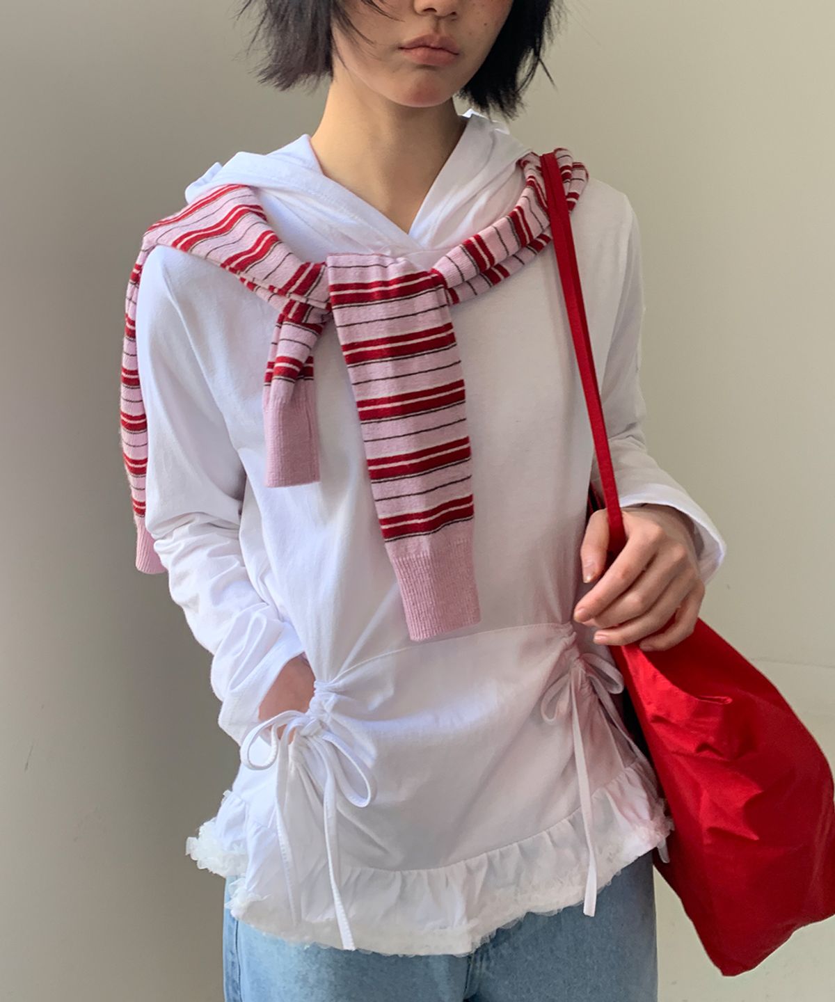 론론(RONRON) FRILL RIBBON HOODIE WHITE