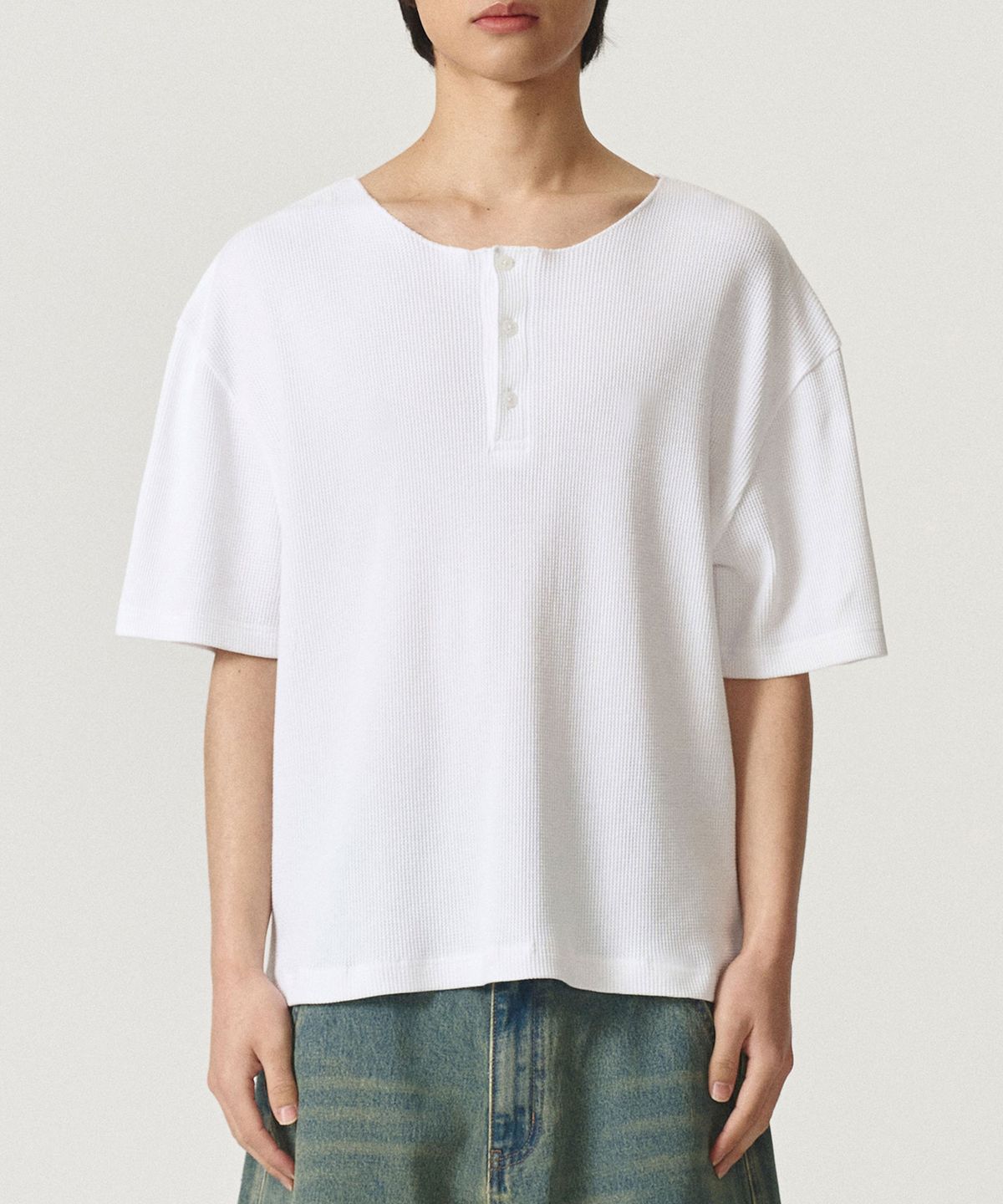 카네이테이(KANEITEI) WAFFLE HENLEY NECK SHORT SLEEVES (WHITE)