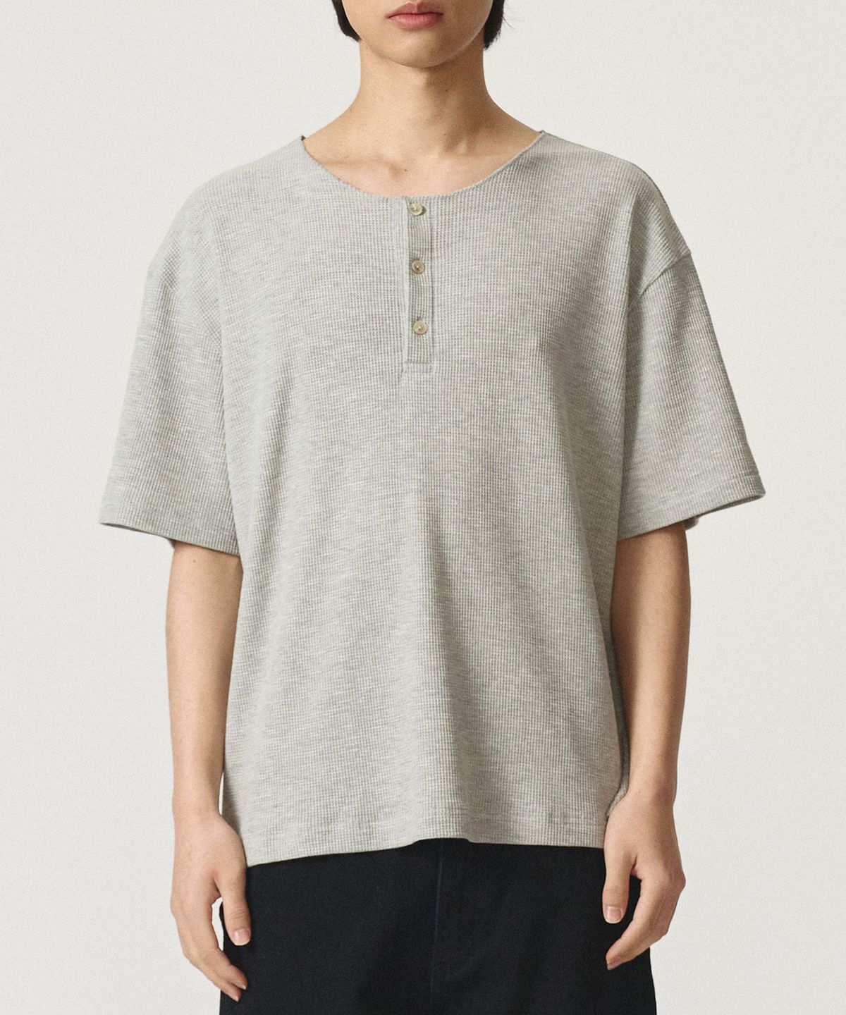 카네이테이(KANEITEI) WAFFLE HENLEY NECK SHORT SLEEVES (MELANGE GRAY)