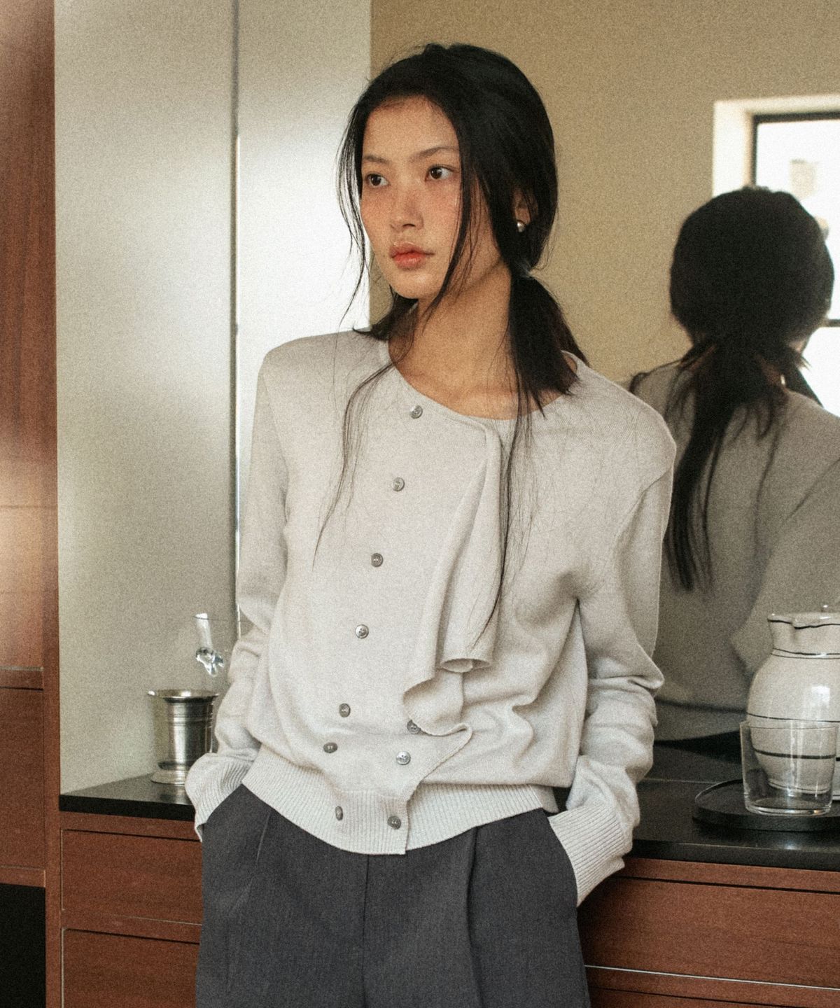 토와브(TOWAV) CHELL DRAPE KNIT_MIST GREY