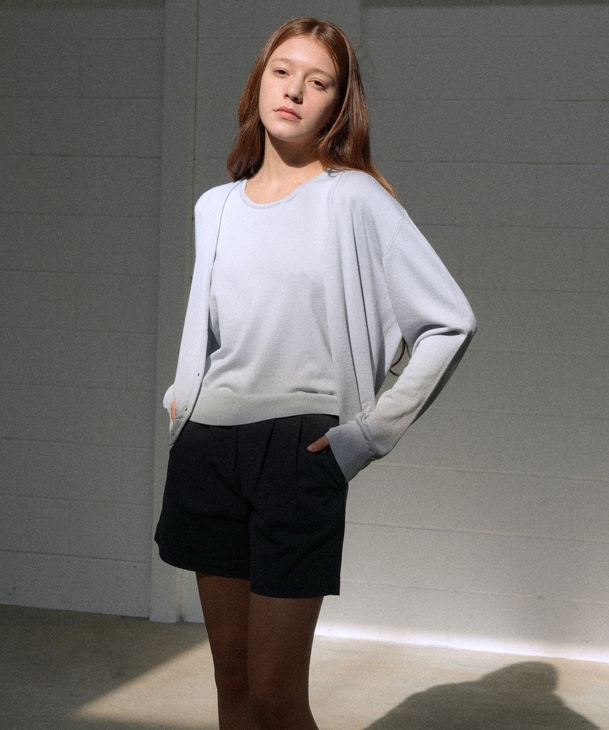 블레티(VLETI) Logo Embroidered Cardigan & Sleeveless Set (sky blue)