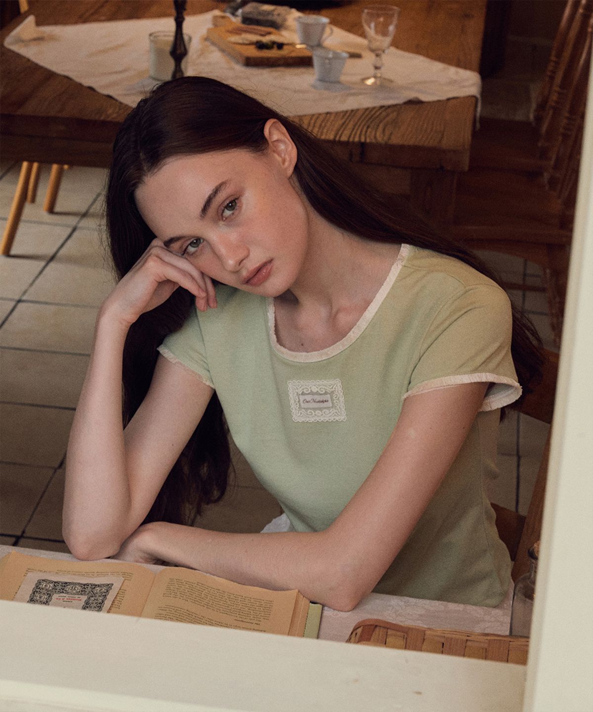 아우어노스텔지아(OURNOSTALGIA) Rough tassel lace t-shirt_Pistachio(O25-TP07)