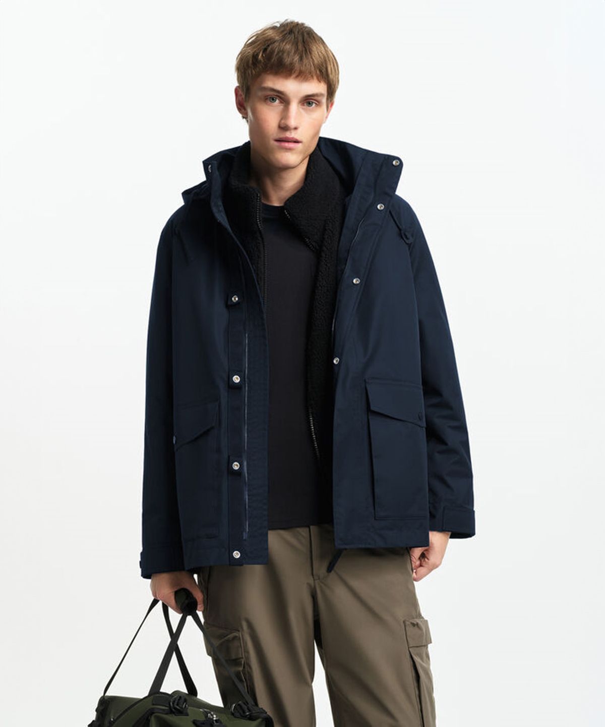 에이글(Aigle) 남성 MTD® 후드 숏 트윌 자켓 T-KIT AIW25MOUT005EMP