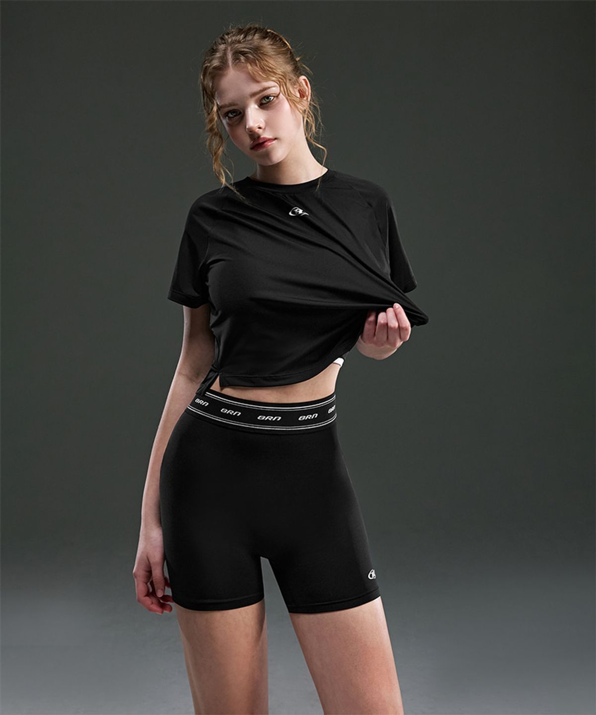 본투윈(BORN TO WIN) W DOUBLE LINE BAND 3.5 BIKER SHORTS [BLACK]