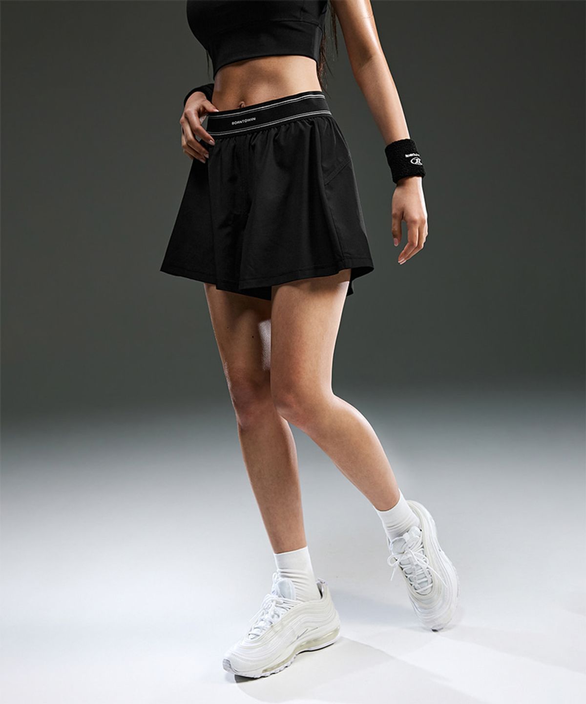 본투윈(BORN TO WIN) W DOUBLE LINE BAND FLARE SHORTS [BLACK]