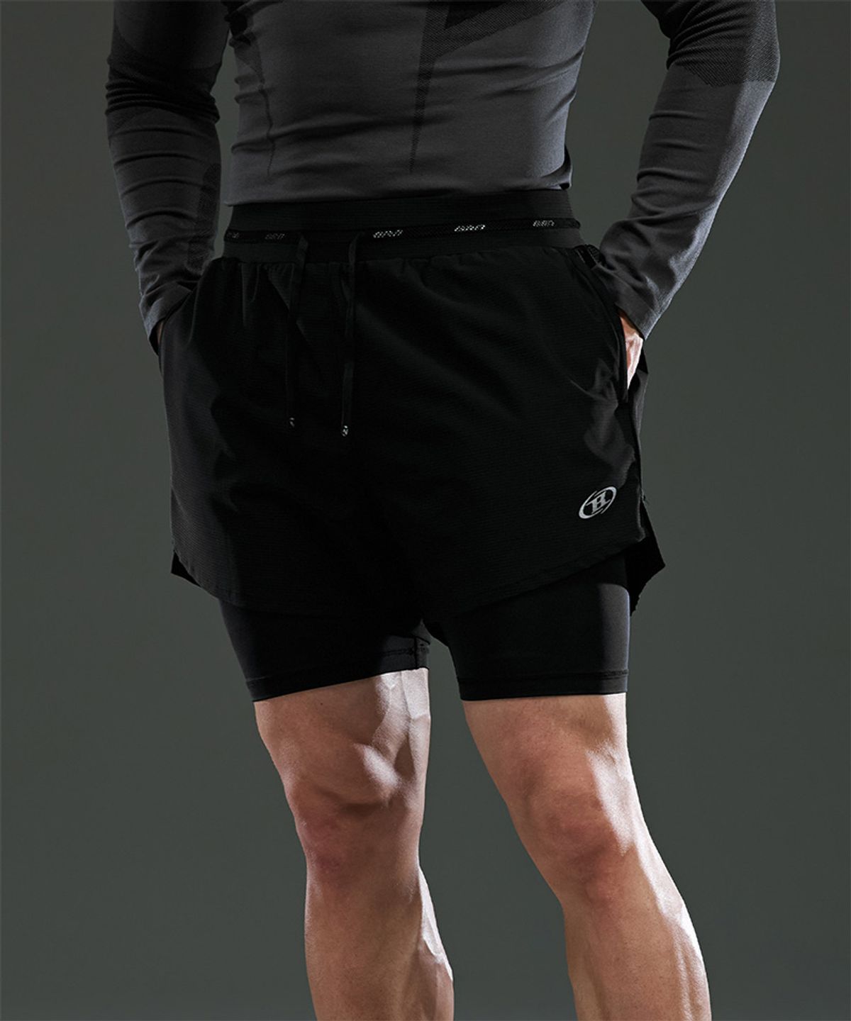 본투윈(BORN TO WIN) SYMBOL B ACTIVE 2 IN 1 SHORTS [BLACK]