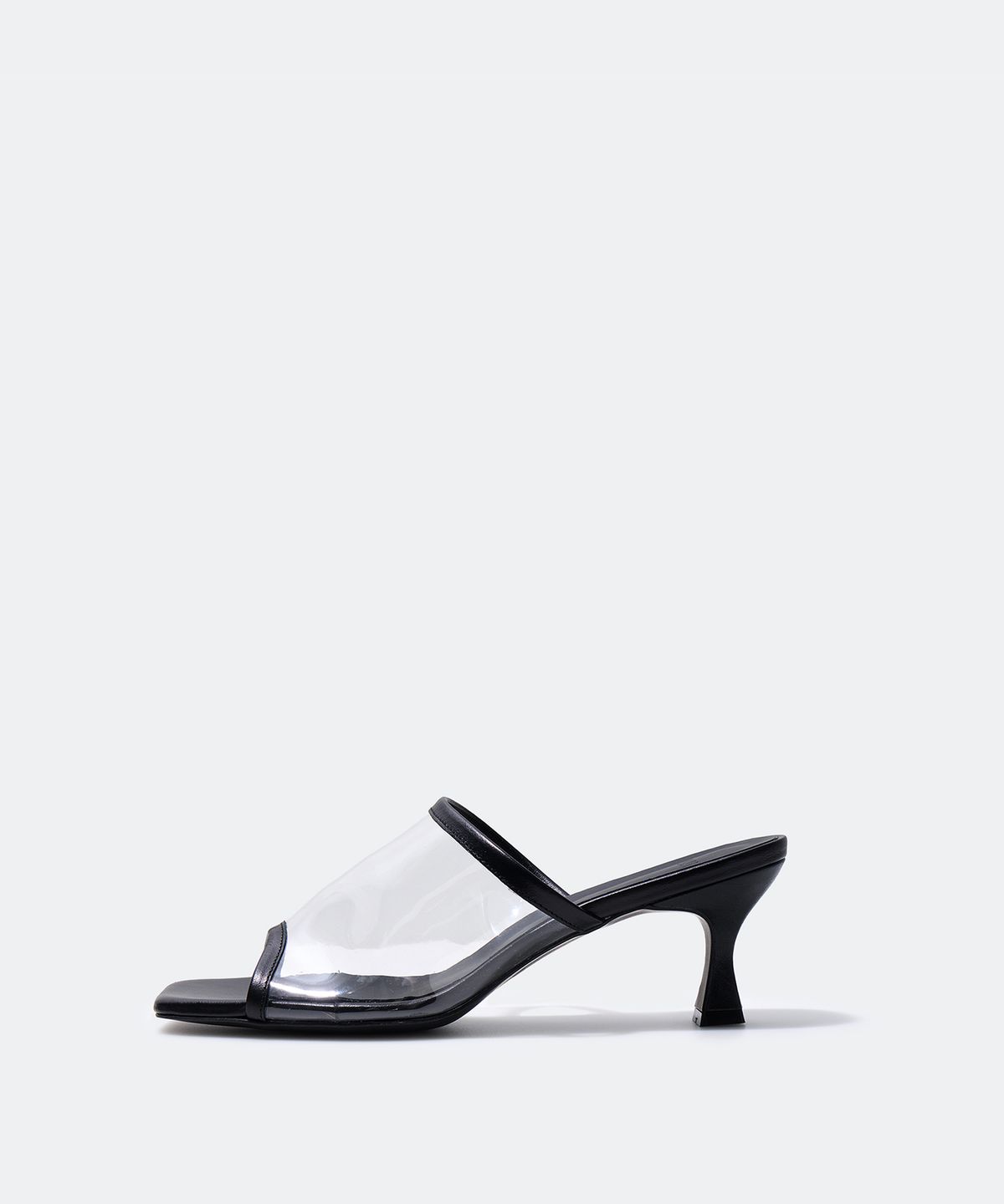 유지(YUJI) CLEAR MULE BLACK