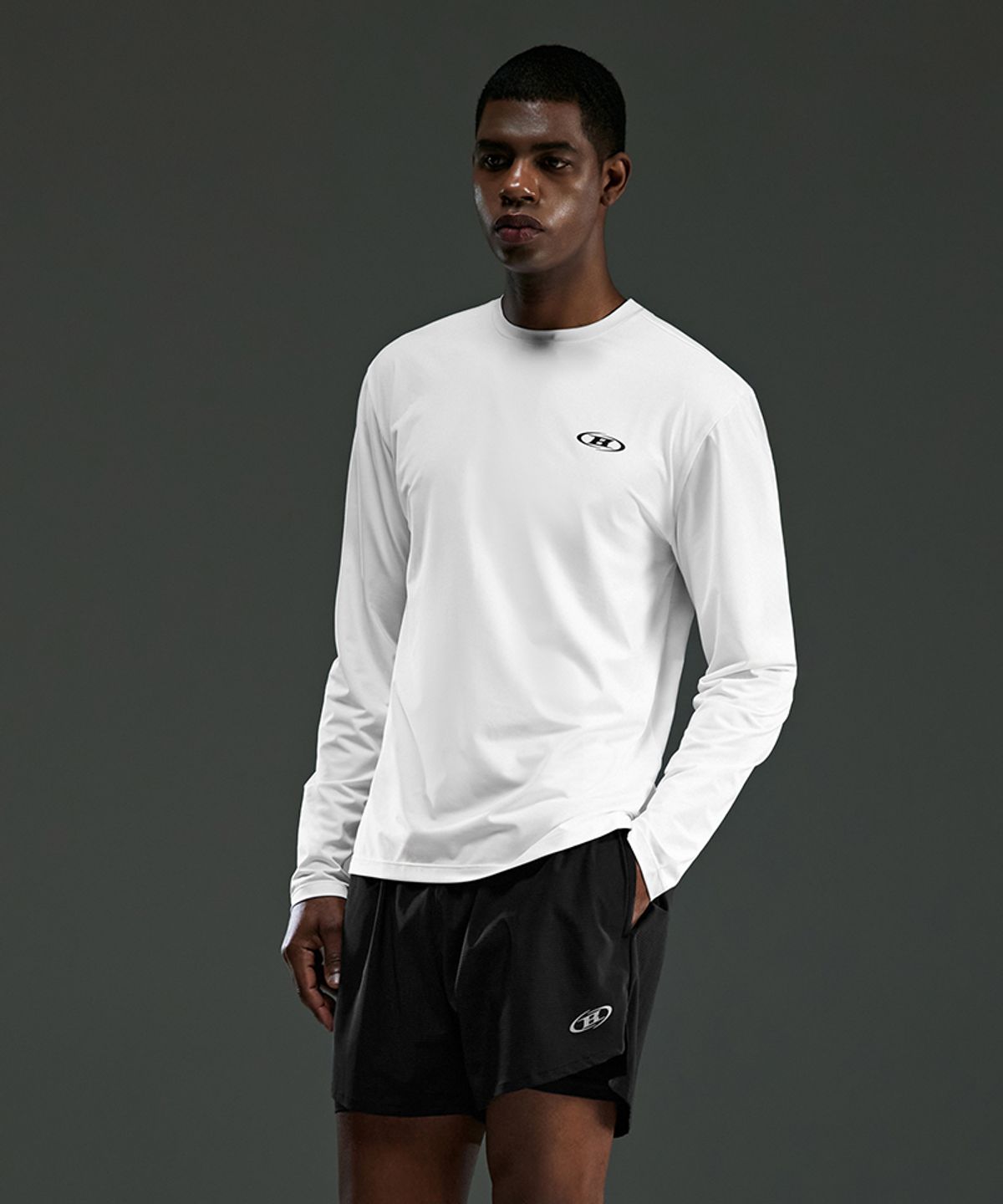 본투윈(BORN TO WIN) SYMBOL B COOLEVER LONG SLEEVE [WHITE]