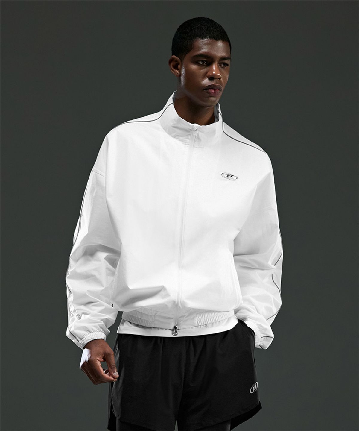 본투윈(BORN TO WIN) CHROME B WARM UP JACKET [WHITE]