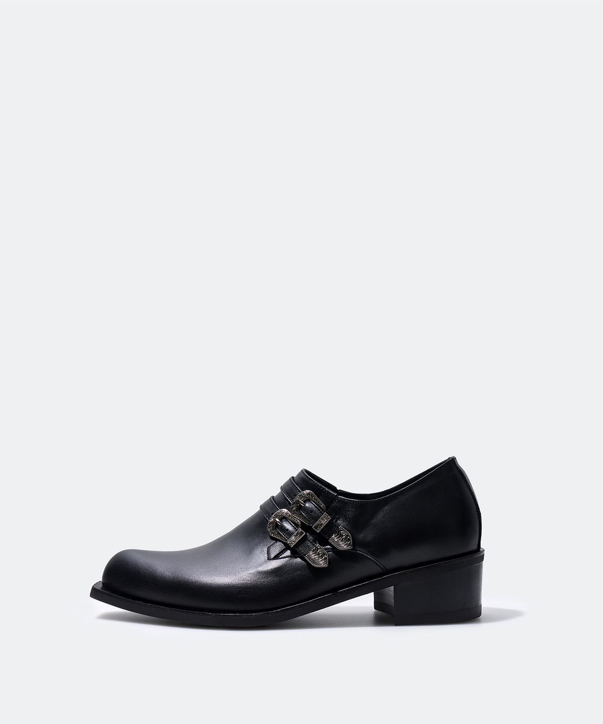 유지(YUJI) 90’s WESTERN SHOES BLACK
