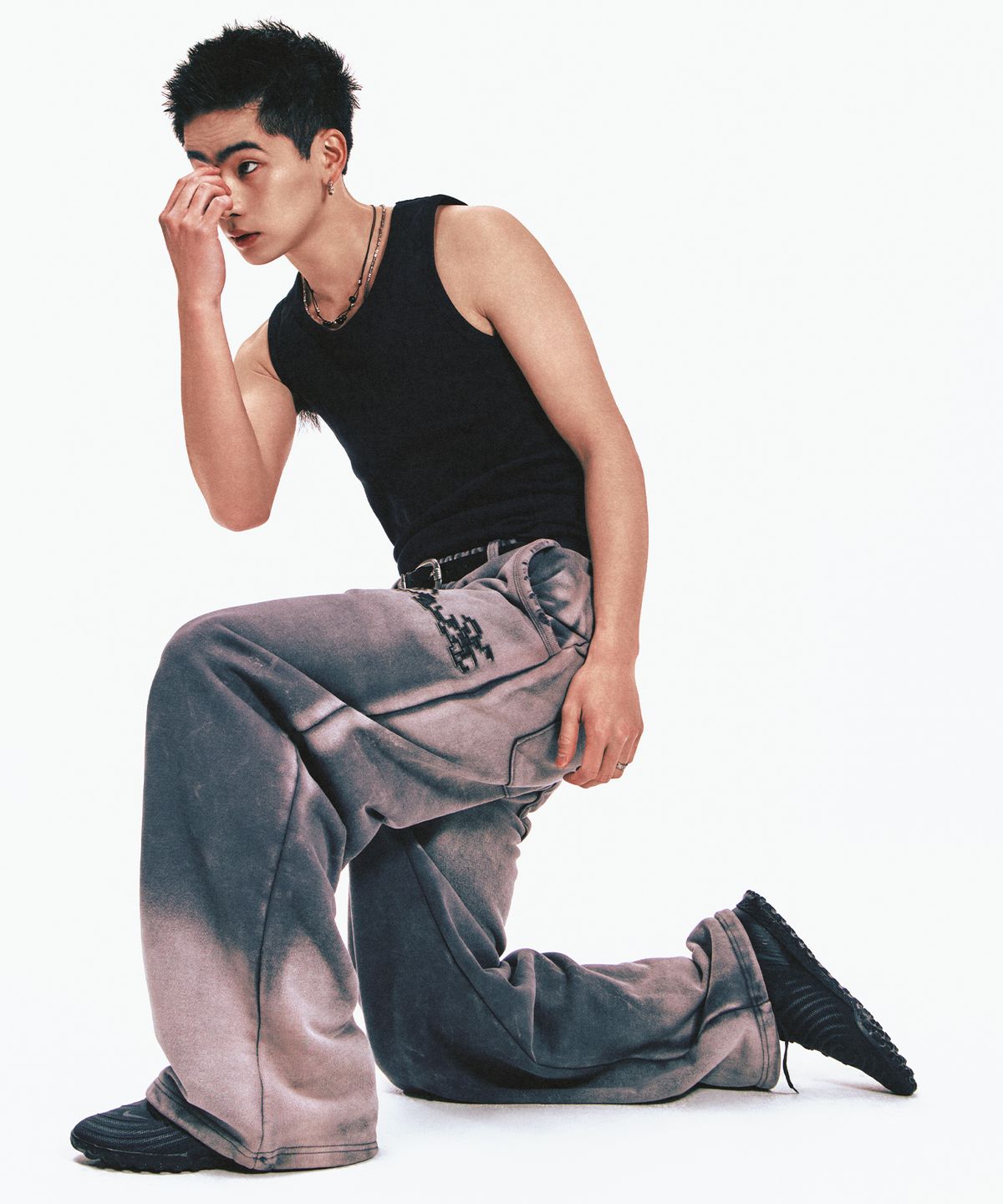 엔드릭스(EDLIX) Space Gradient Fade Sweat pants (Charcoal)