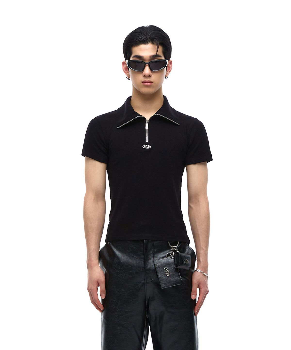 모어댄블랙(MORE THAN BLACK) LOGO ZIP UP HALF SLEEVE