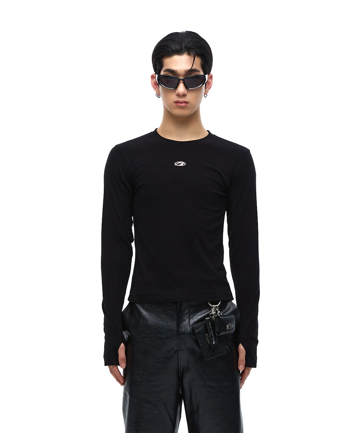 모어댄블랙(MORE THAN BLACK) LOGO LONG SLEEVE