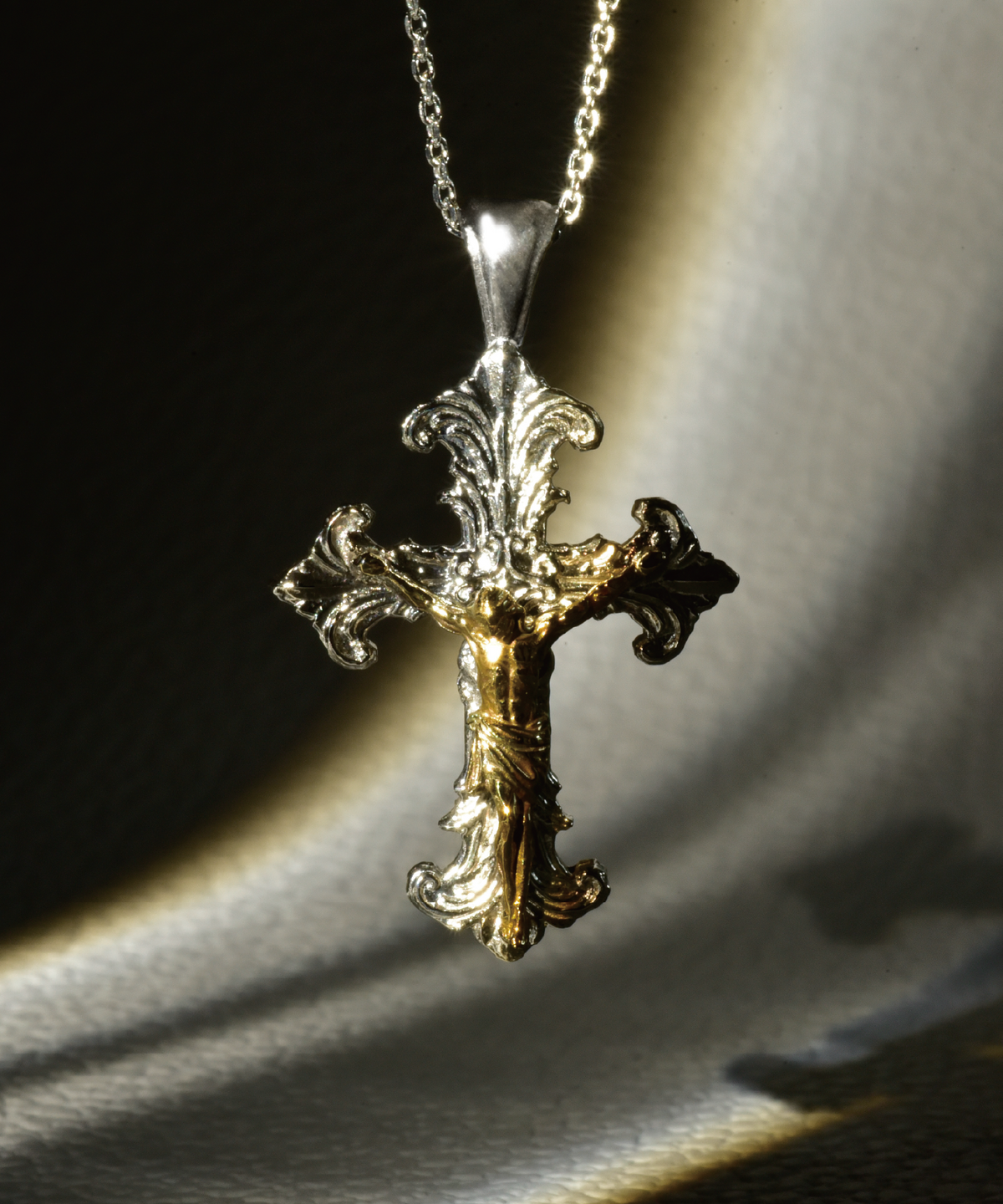 블리셰(VEULISYE) CROSS