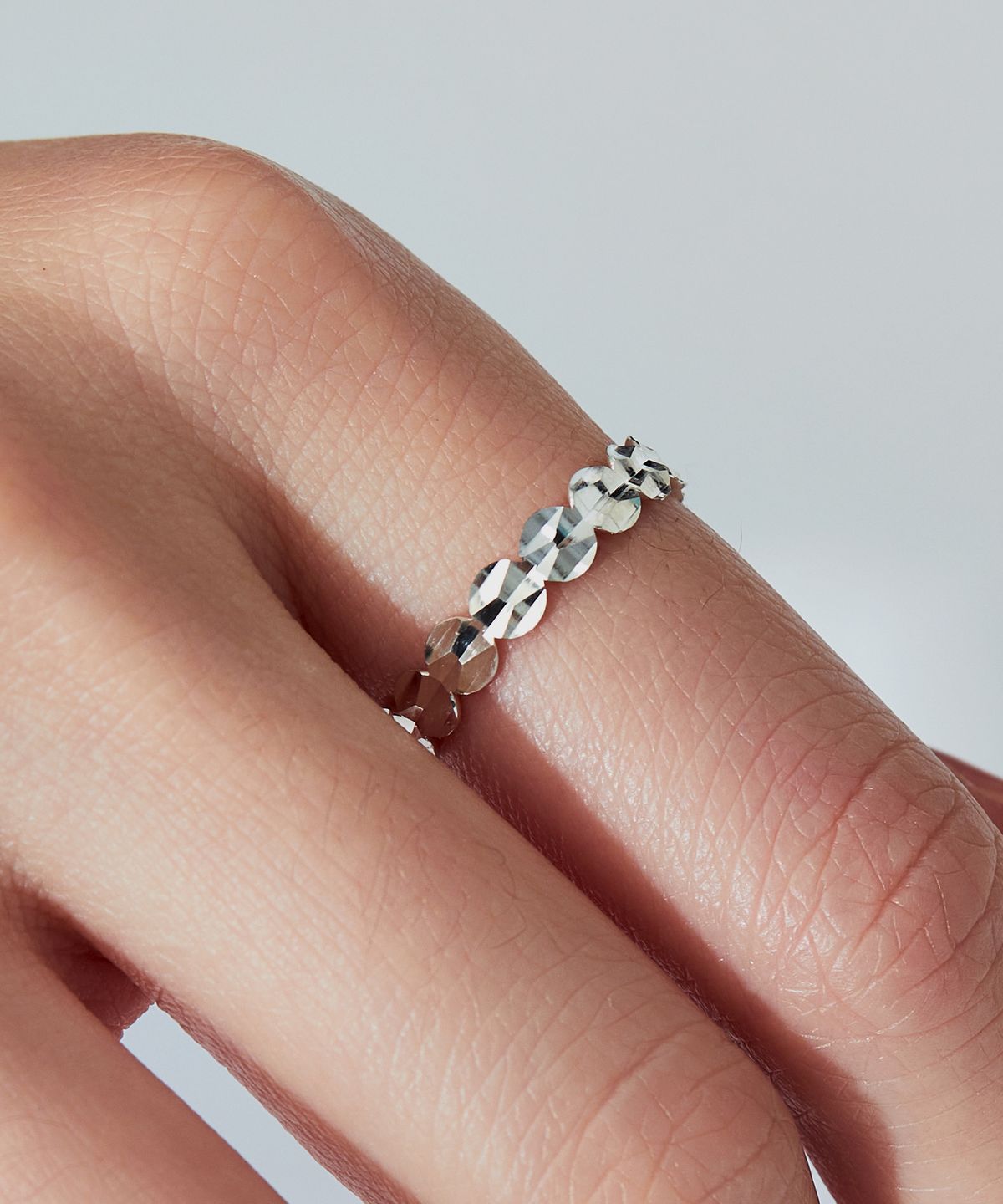 엘렌쥬얼리(HELENE JEWELRY) 925 실버 루다 서클 컷팅 미스 링 은 반지