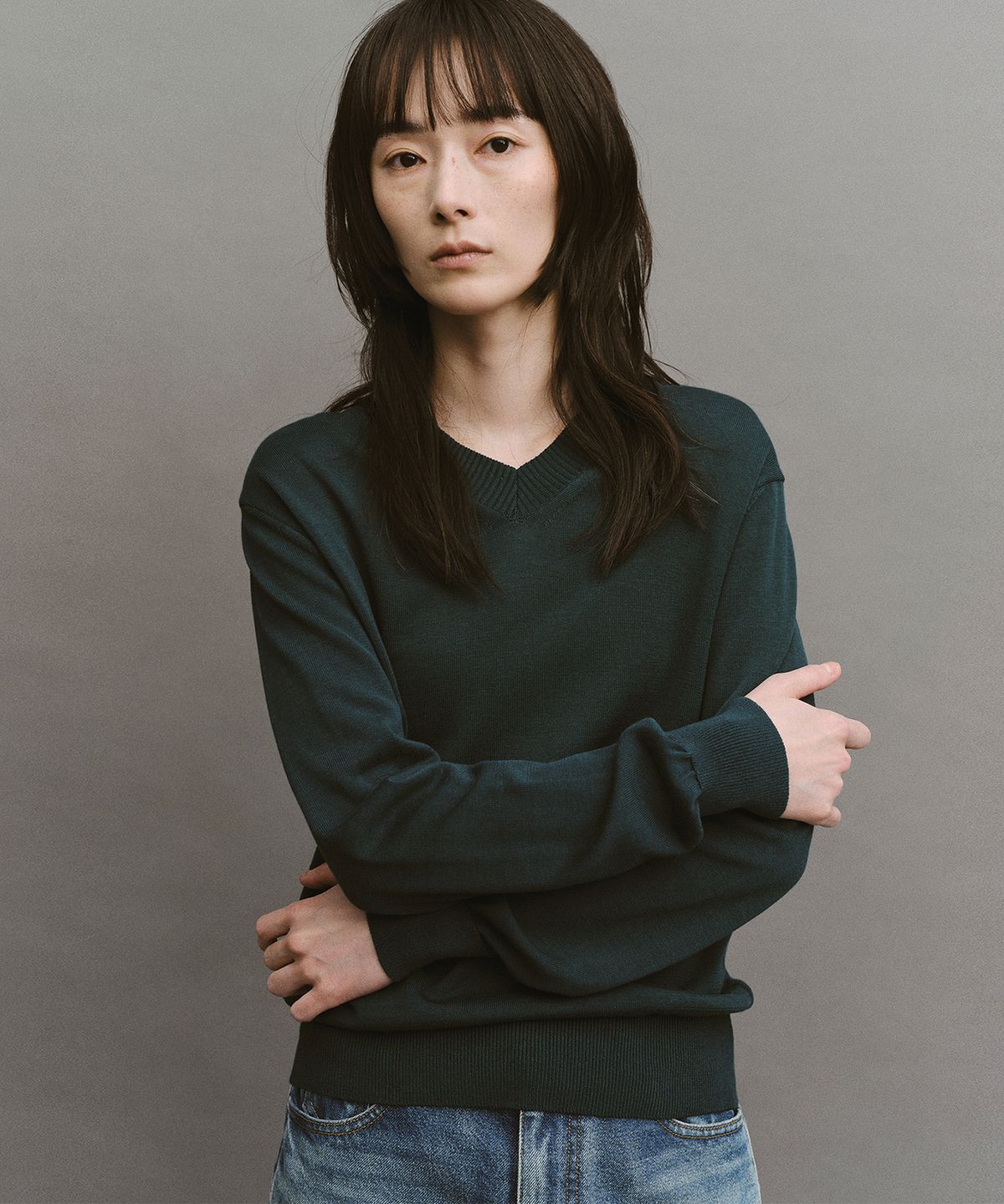 어나더오피스 우먼(ANOTHER OFFICE WOMEN) W. Current Silk V-neck Knit (Forest)