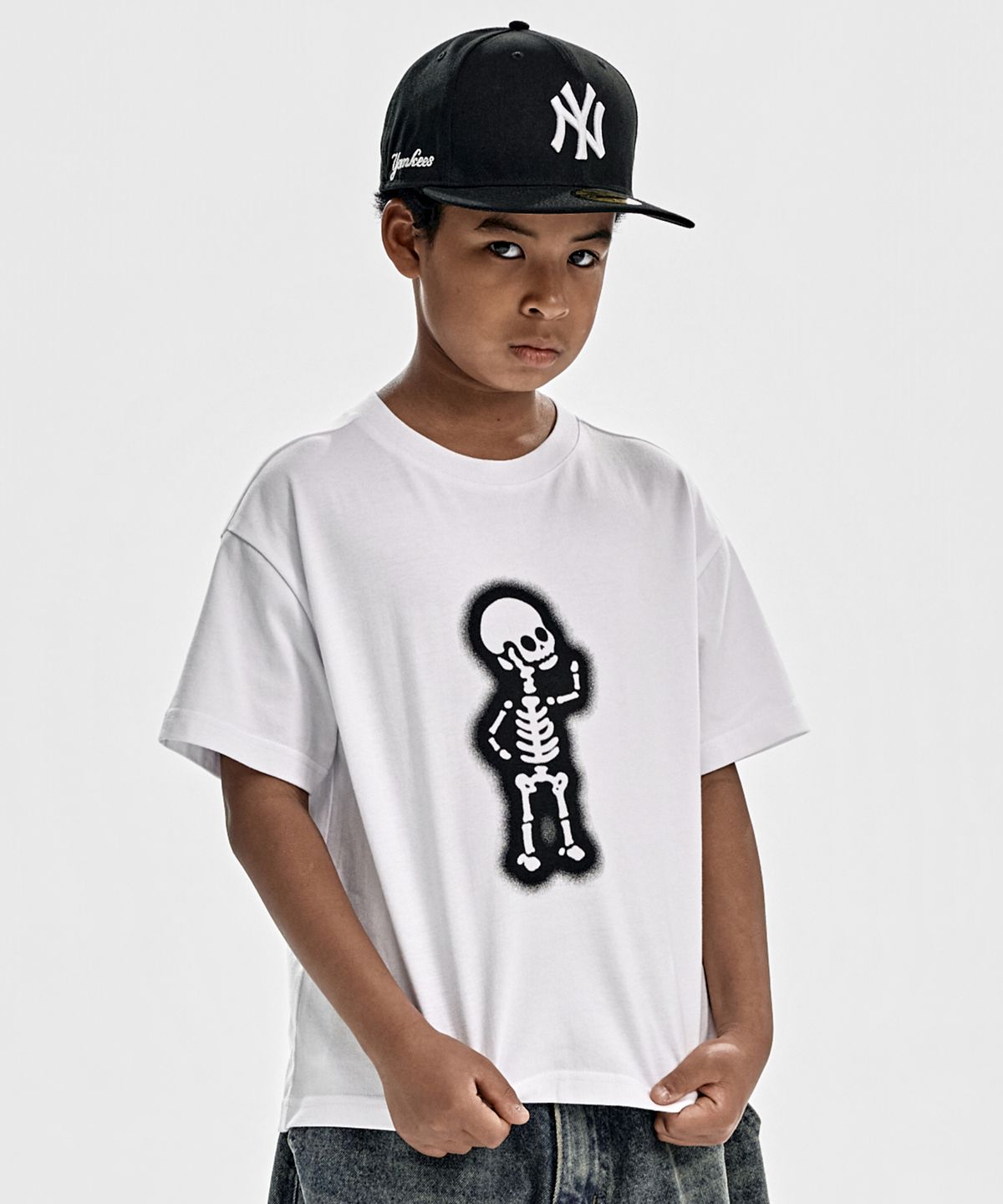테이크이지 키즈(TAKEASY KIDS) 헬로우본 크롭 티셔츠 (화이트)