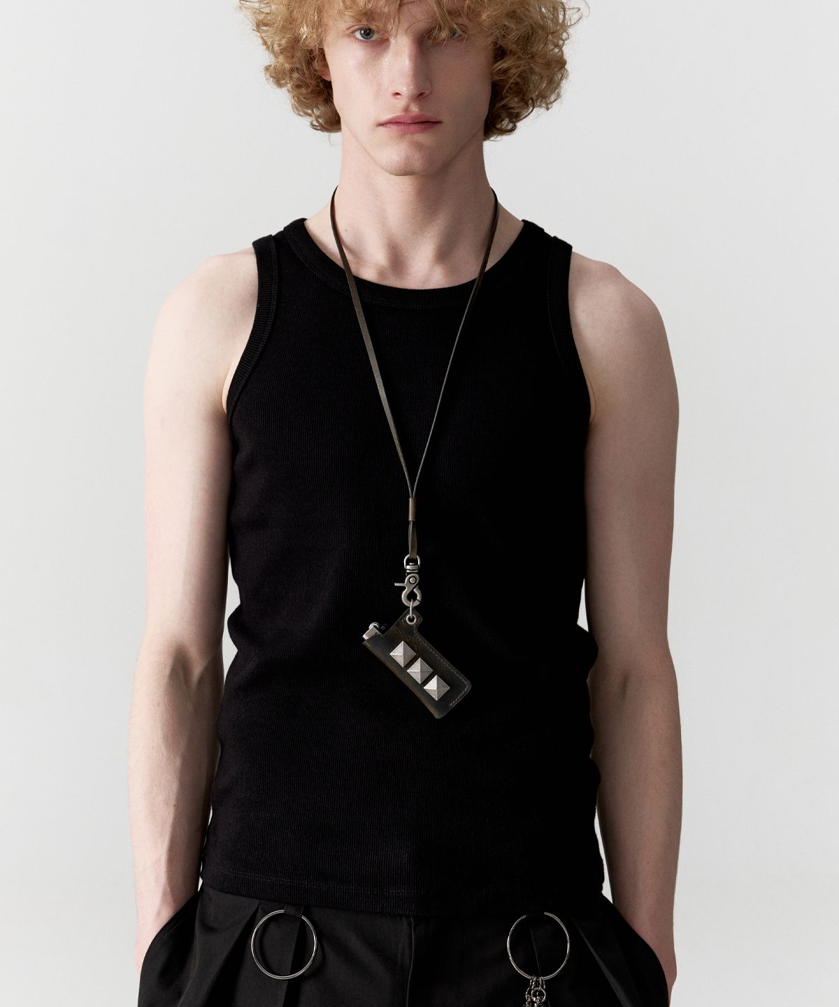 이에스씨 스튜디오(ESC STUDIO) esc snug ribbed tank top (black)