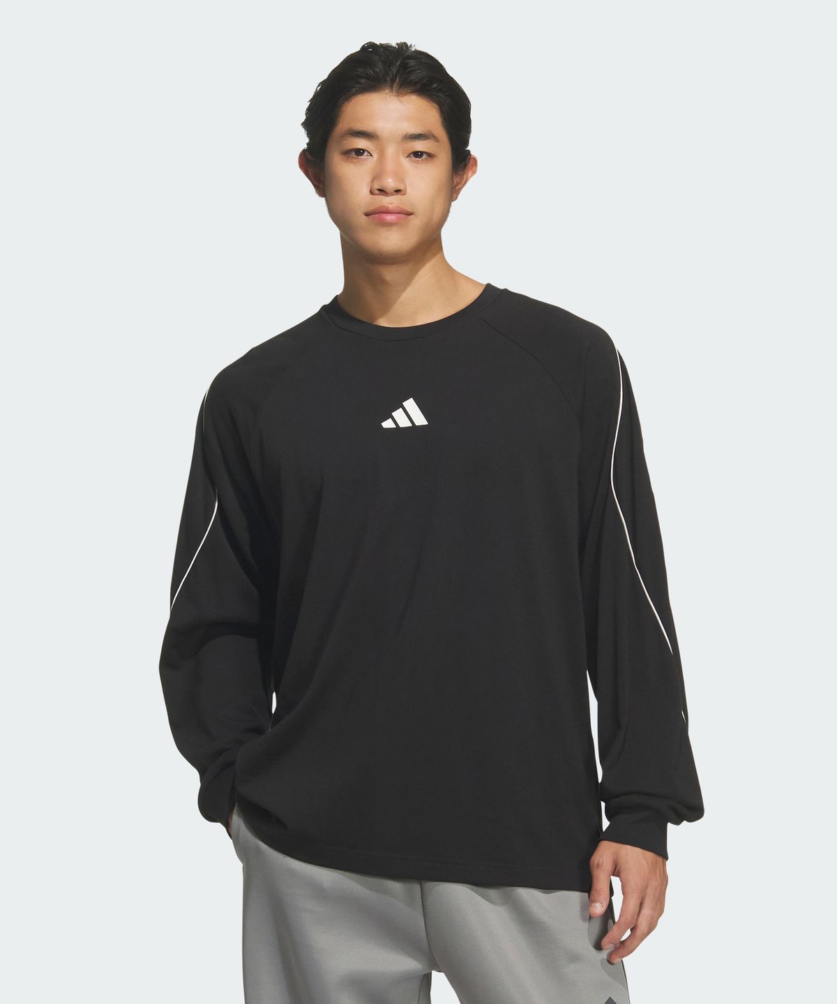 아디다스(ADIDAS) 스타디움 루스 핏 롱 슬리브 티셔츠 KG7397