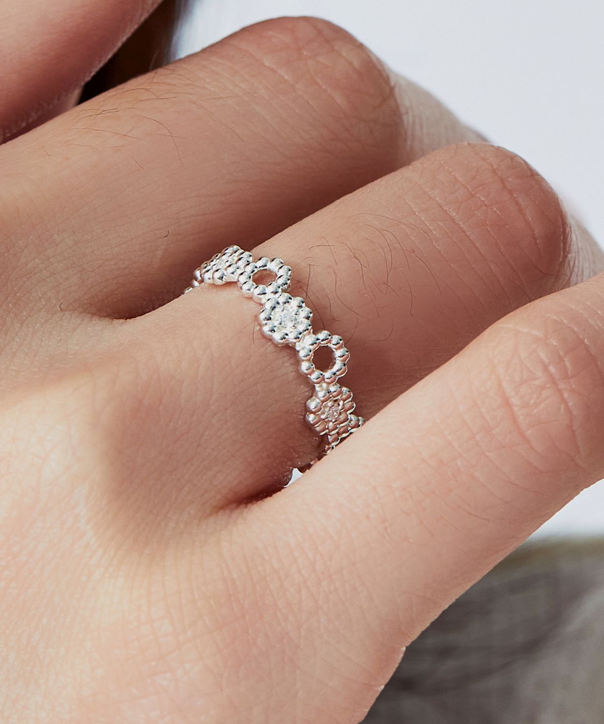 엘렌쥬얼리(HELENE JEWELRY) 925 실버 버블 크러쉬 볼 큐빅 미스 링 은 반지