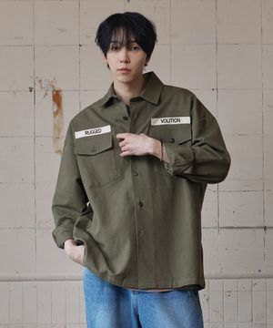 듀얼 탭 자수 워크 셔츠 카키