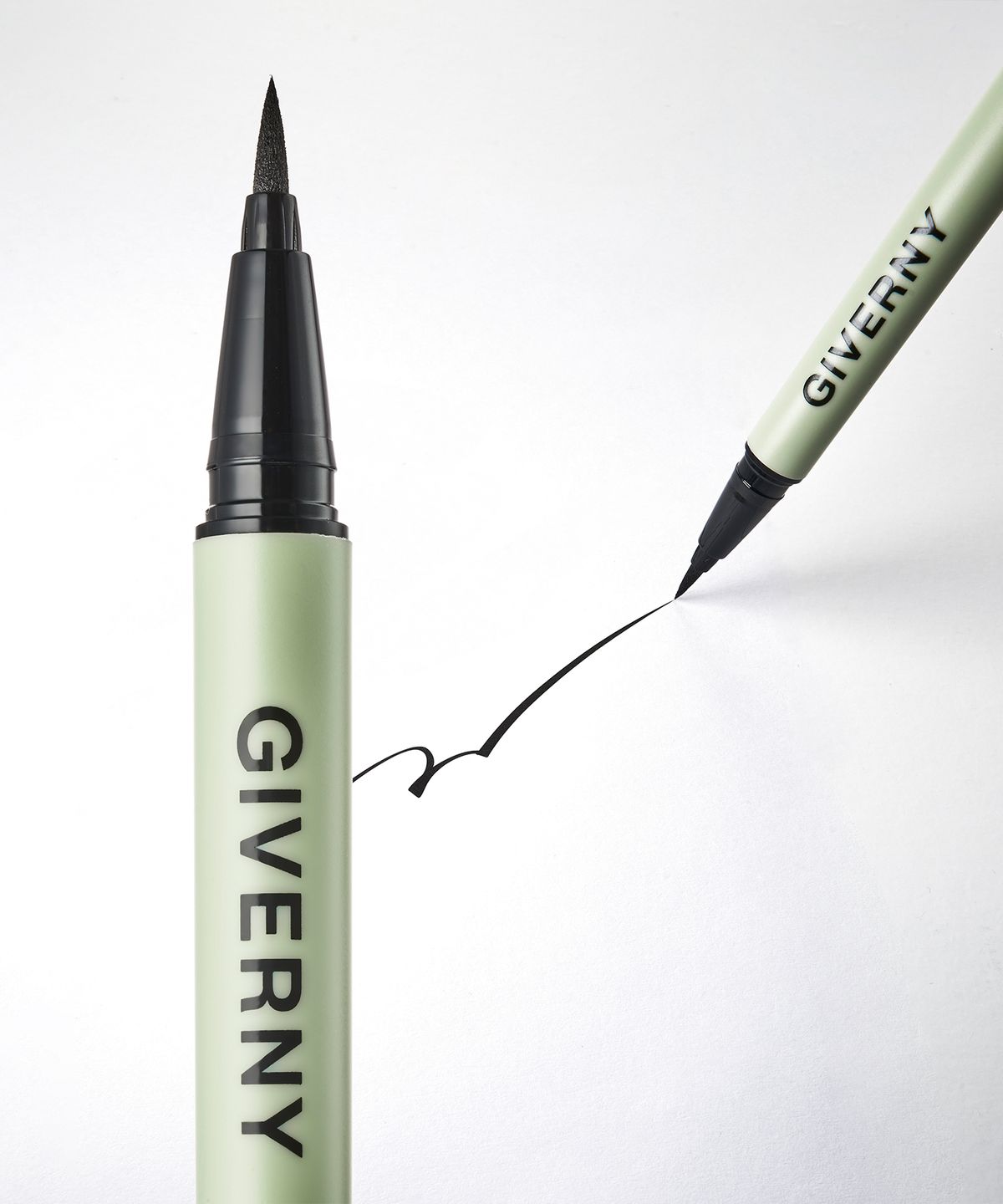 지베르니(GIVERNY) 밀착 펜 라이너