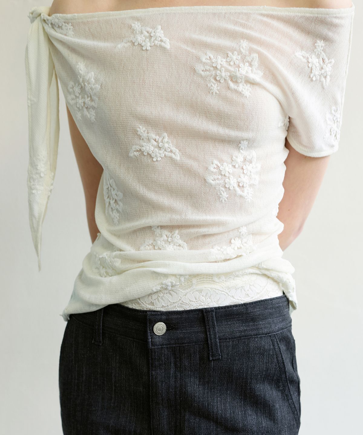 아옵트(AOPT) LACE WAIST BAND - OFF WHITE
