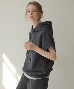 그릭 하프 후드 탑