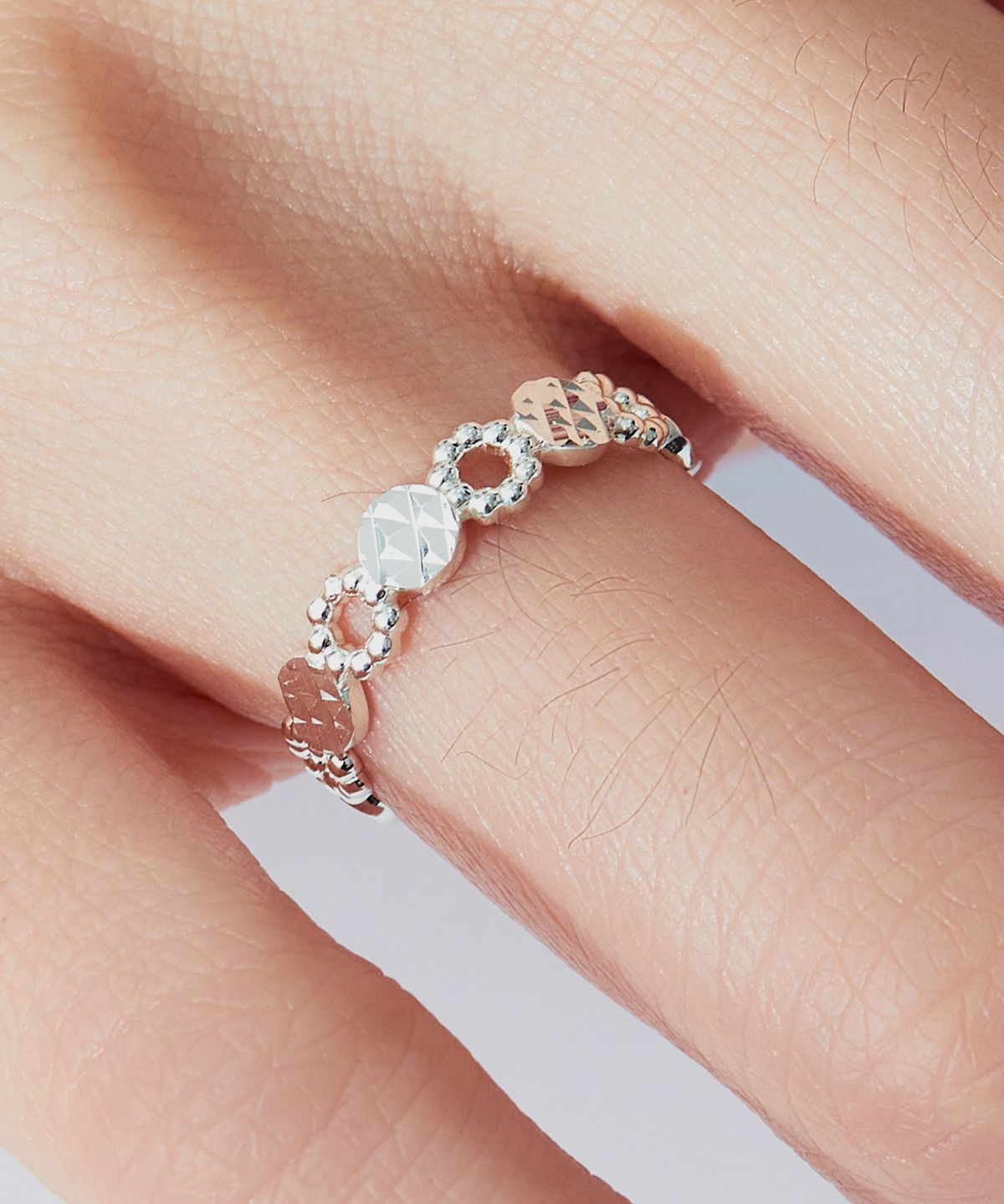 엘렌쥬얼리(HELENE JEWELRY) 925 실버 컷팅 서클 라인 볼 미스 링 은 반지