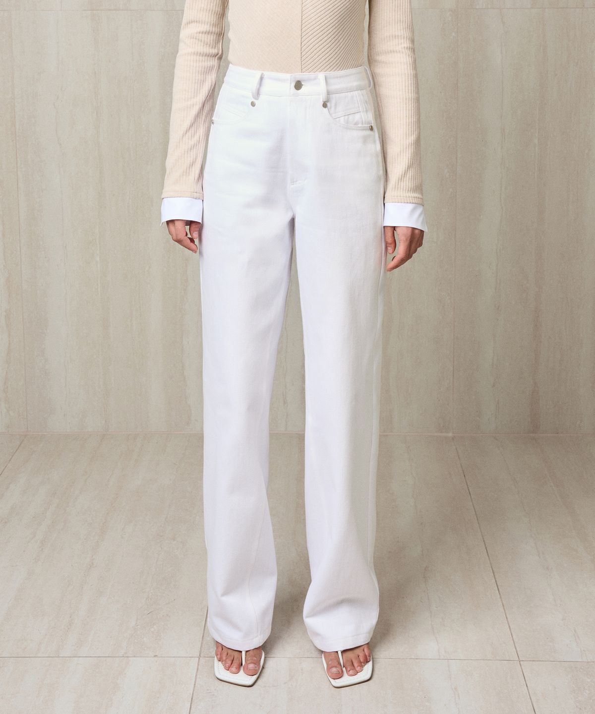 리이(RE RHEE) STRAIGHT JEAN WHITE