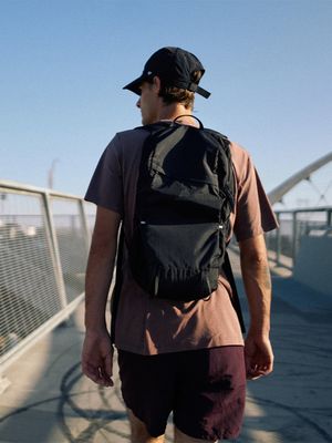 레이븐16 러닝백팩 16L - BLACK (GO529004)