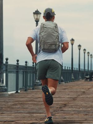 레이븐12 러닝백팩 12L - SHADOW GREY (GO588003)