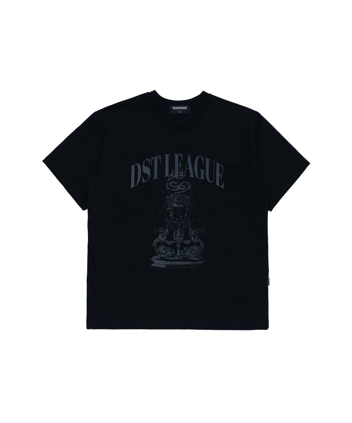 덕다이브(DUCKDIVE) DST 리그 아치 로고 티셔츠 블랙