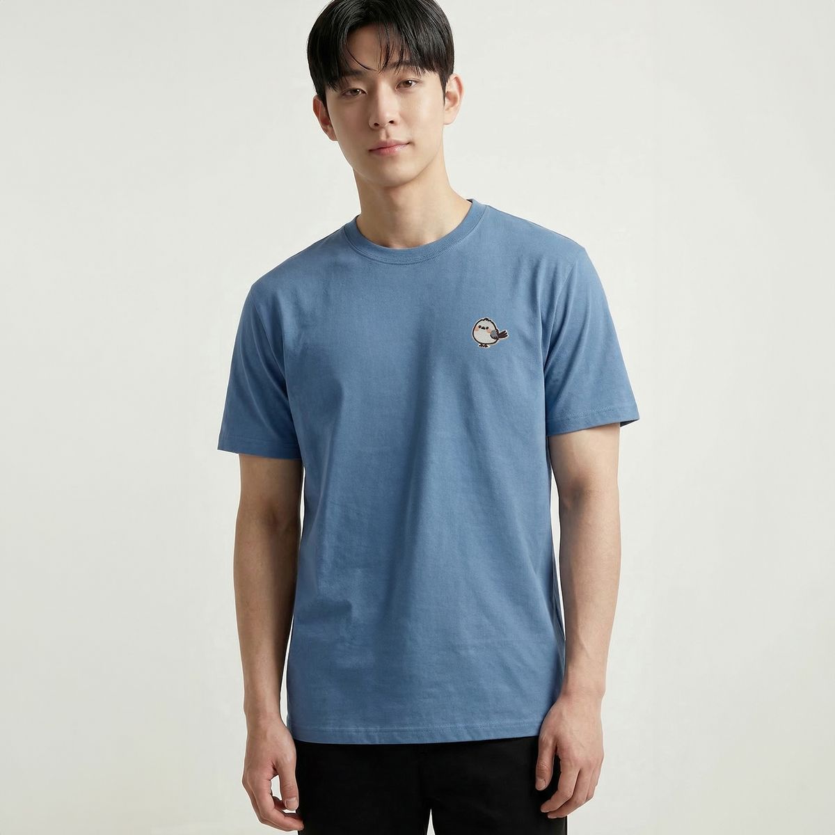 옥스타(OKSTAR) 몽글새 자수 반팔티
