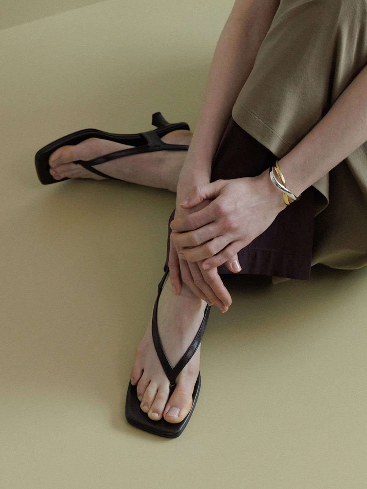루에브르(LOEUVRE) Ruisseu Thong Sandle HA6SC022_3color