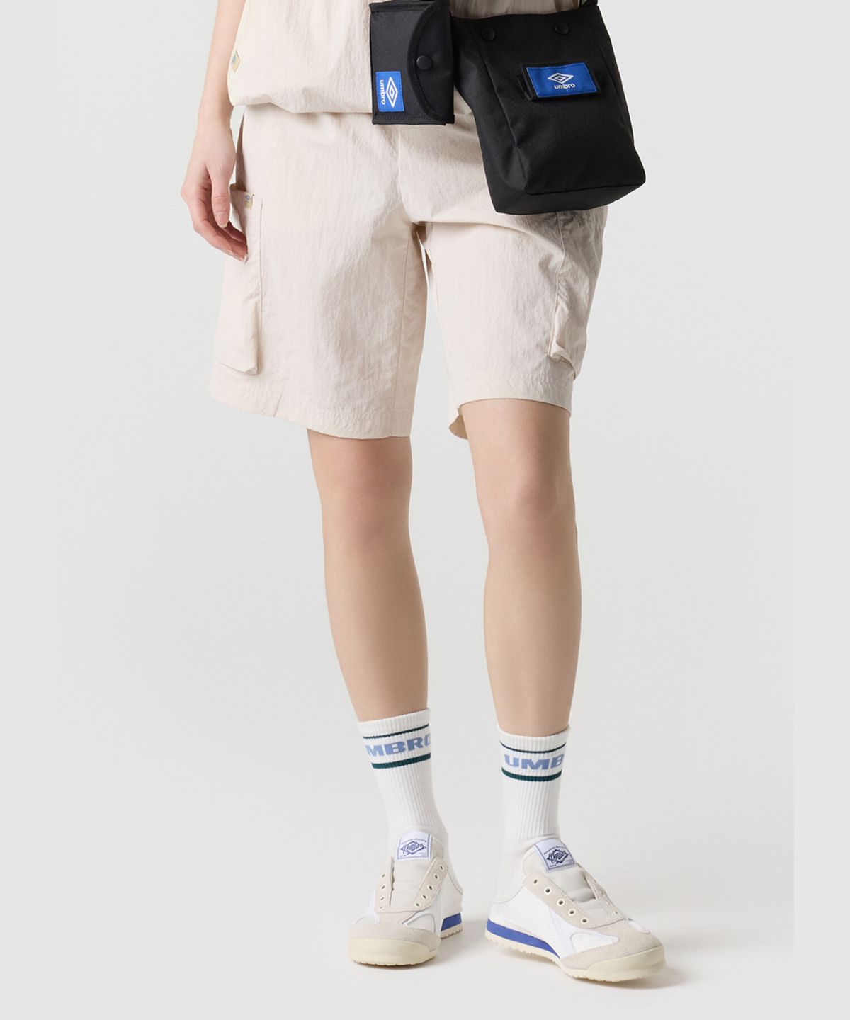 엄브로(UMBRO) 하이웨이 5.5부 카고 반바지 아이보리 UR223CHP41