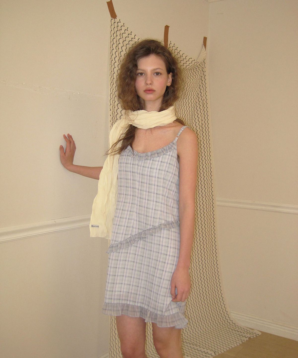 어패럴아카이브(APPAREL ARCHIVE) Luna pleated scarf - Cream