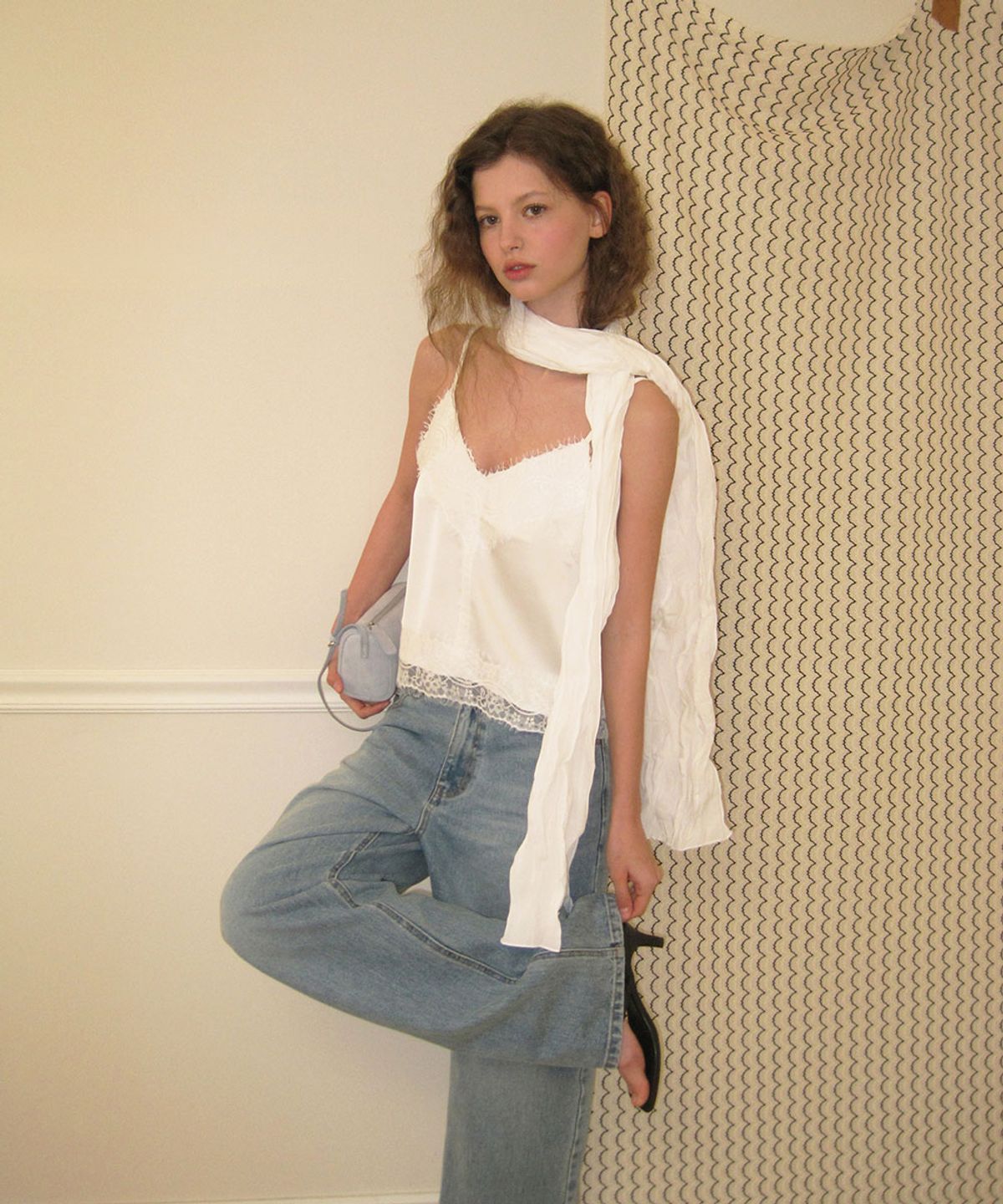 어패럴아카이브(APPAREL ARCHIVE) Luna pleated scarf - Ivory
