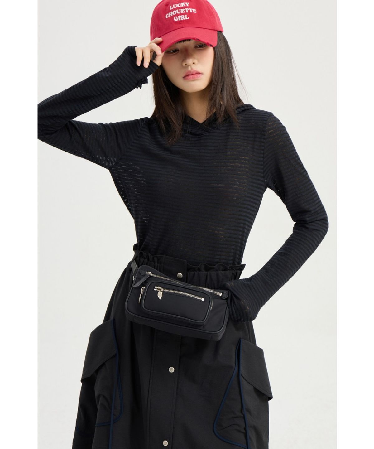 럭키슈에뜨(LUCKY CHOUETTE) Slim-fit Hood T-shirt LFTAX25455BKL