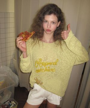 Corn lettering round knit - Olive