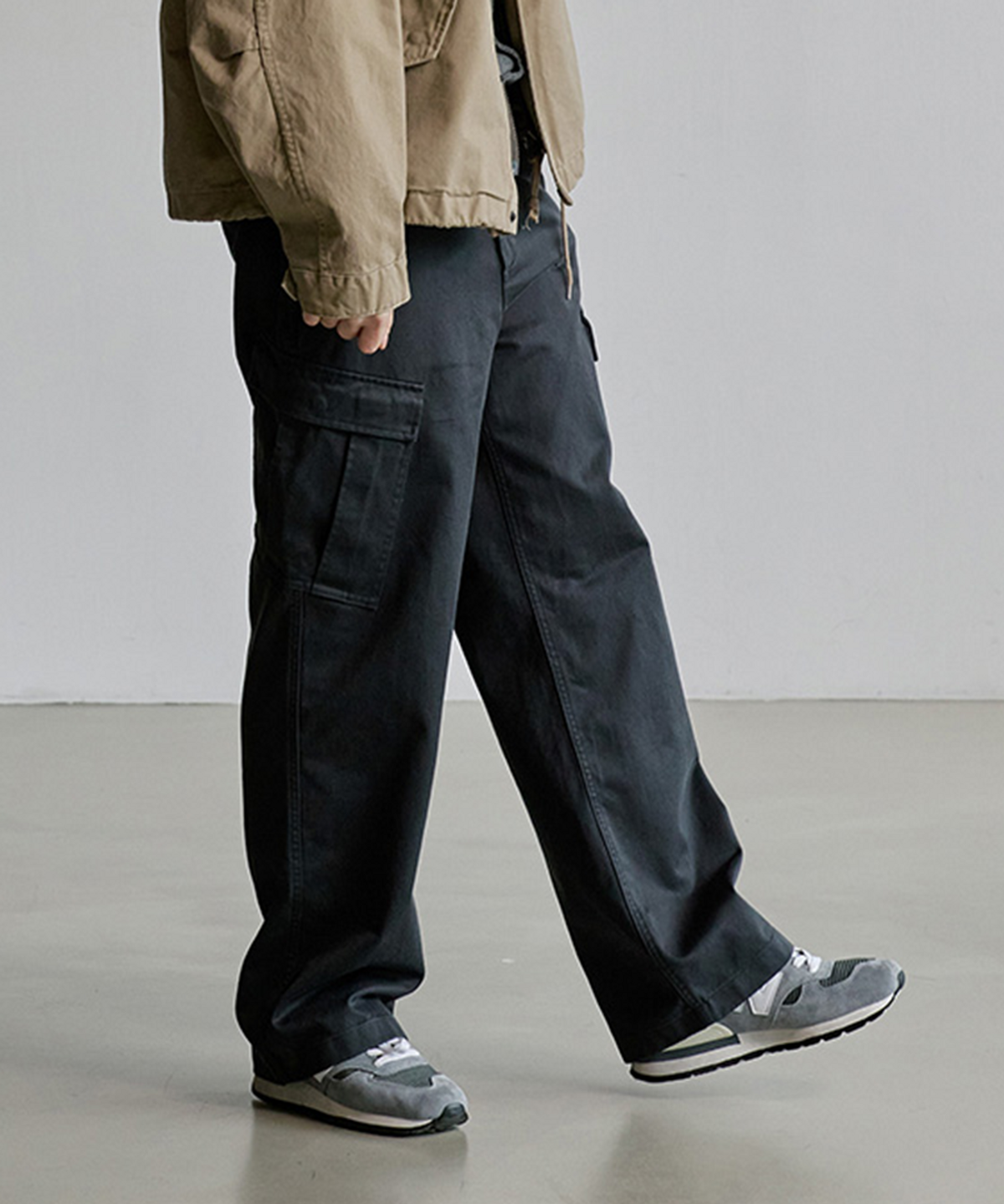 유니온블루(UNION BLUE) [V2] M65 WIDE CARGO PANTS [WASHED BLACK]