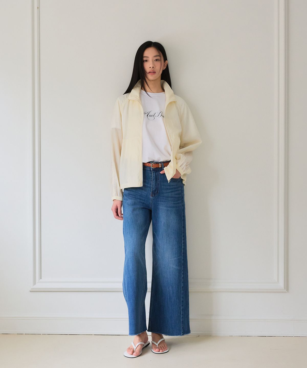 더엘로(THEELO) 사이드 패널 디테일 데님 (Deep Denim)