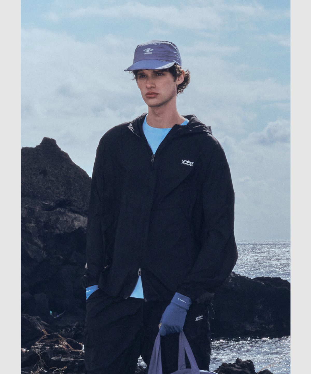 엄브로(UMBRO) 썬가드 초경량 후드 바람막이 자켓 블랙 UR221CJK43