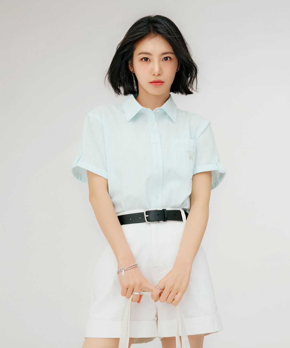 세터(SATUR) (W) 롤업 하프 셔츠 스카이 블루