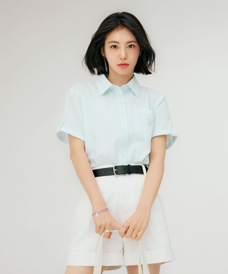 [신예은PICK] (W) 롤업 하프 셔츠 스카이 블루